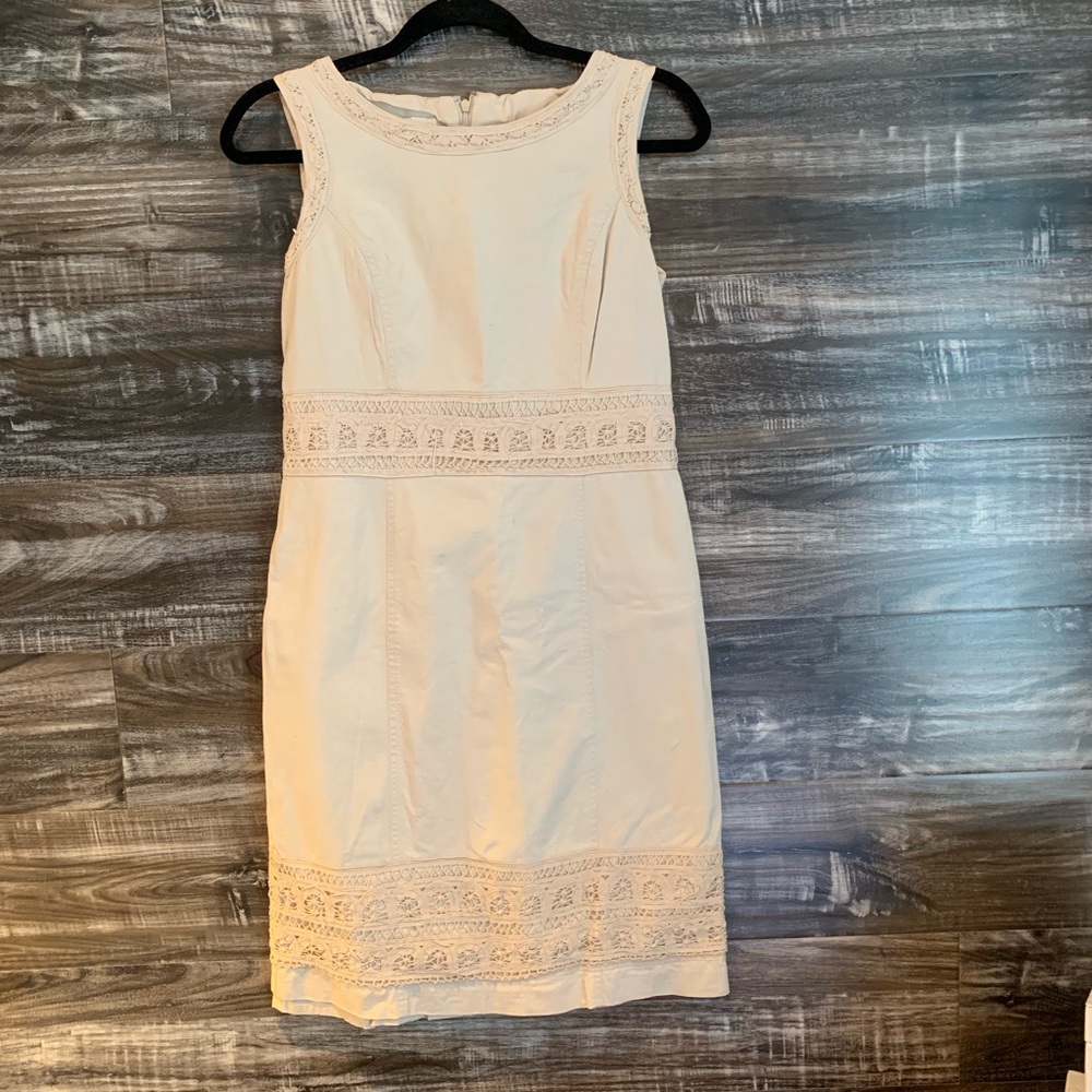 Beautiful & Tasteful Linen Dress.